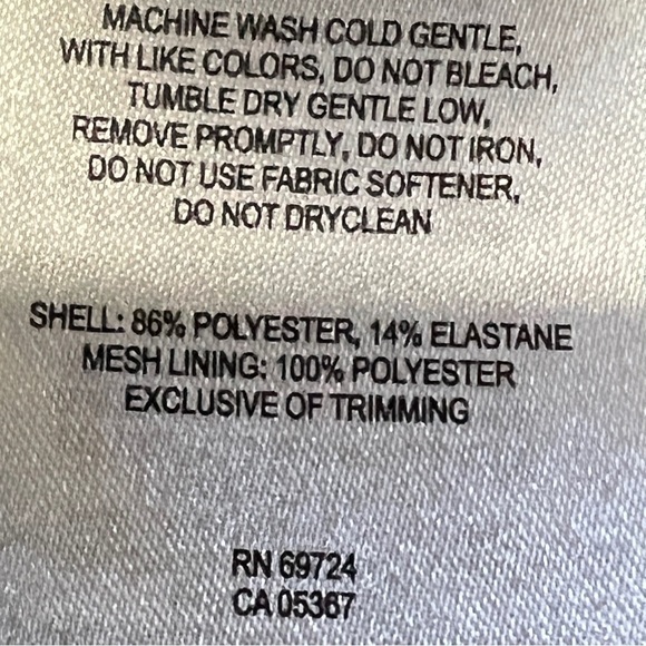 Columbia short-sleeved shirt with zippered front pocket. Sz M. Preowned. EUC. - Picture 7 of 8